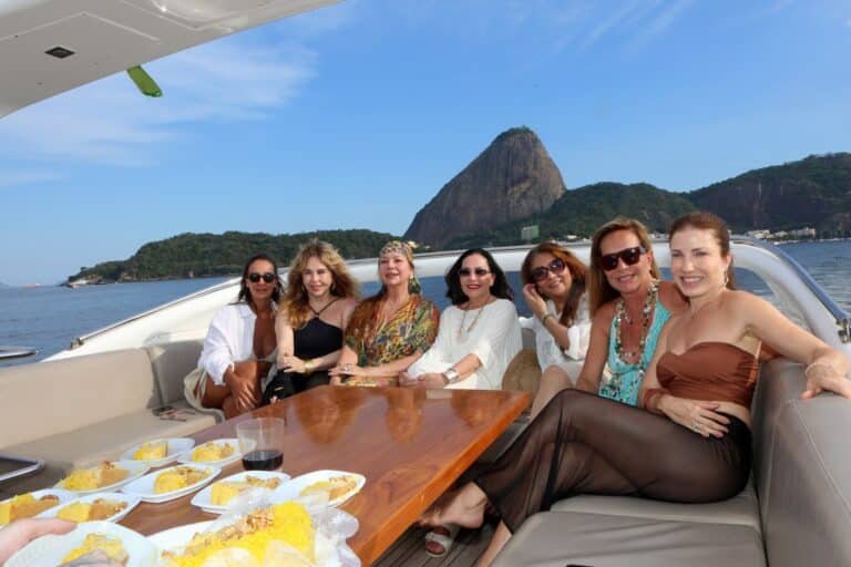 Kristhel Byancco com as amigas,Nathalia,Eliana,Liliana,Ana Claudia,Claudia e Marcella.