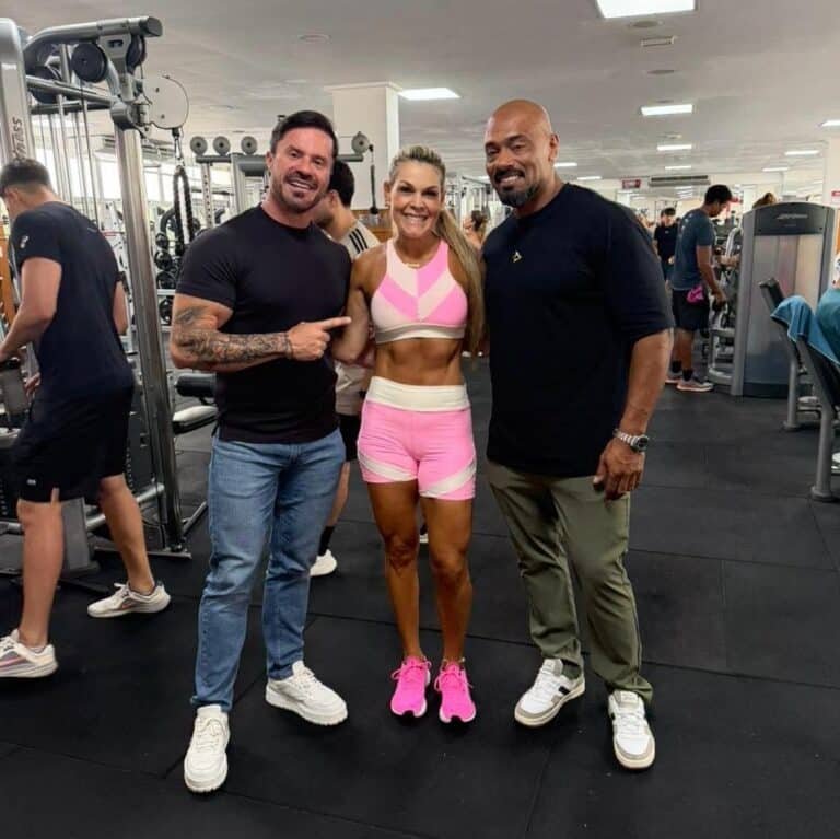 Renato Cariani, Larissa Reisen e Júlio Balestrin.